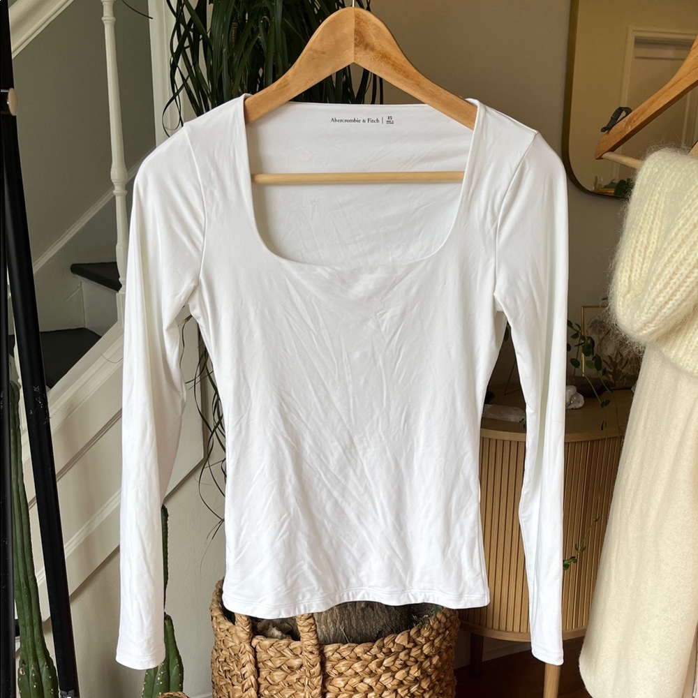 Abercrombie & Fitch White Long-Sleeve Square Neck Top XS